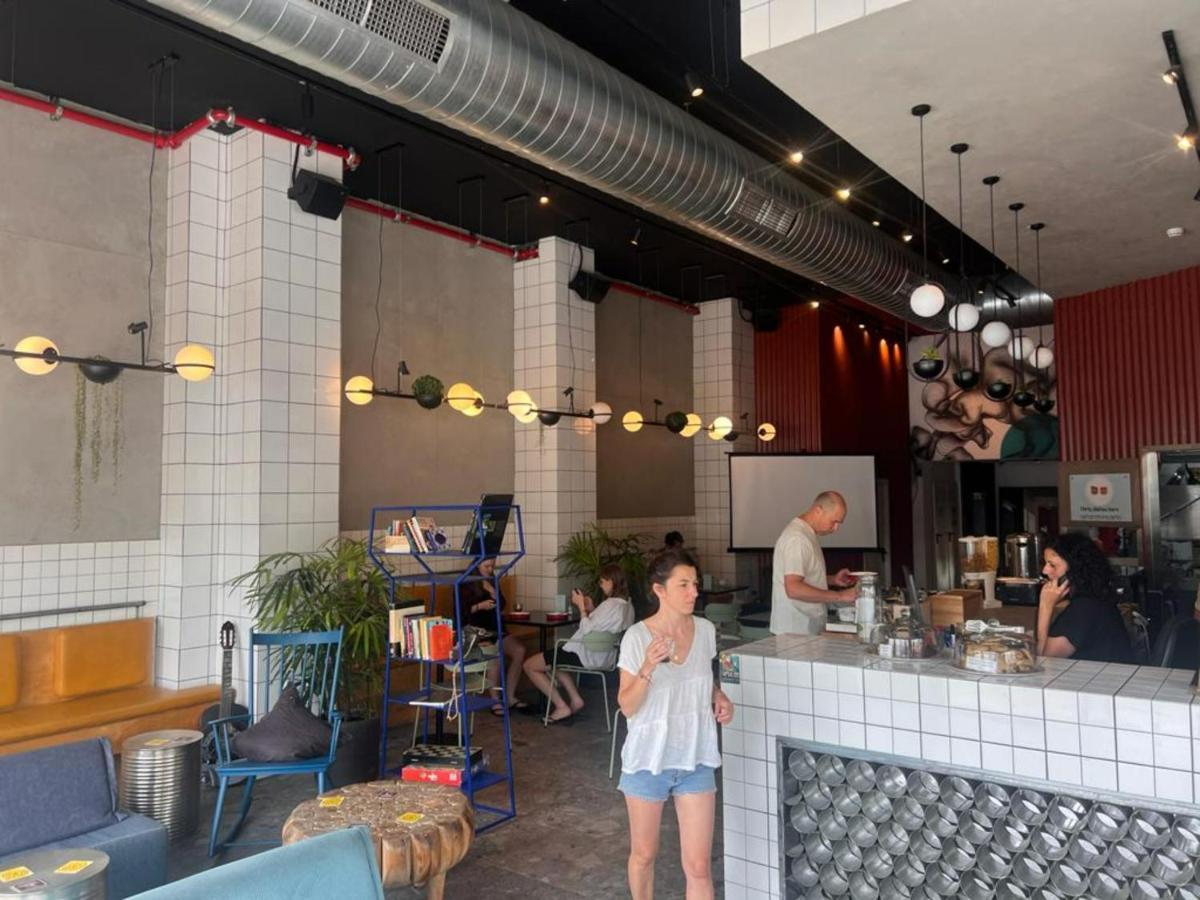 Gia Dormitory Vandrehjem Tel Aviv Eksteriør billede